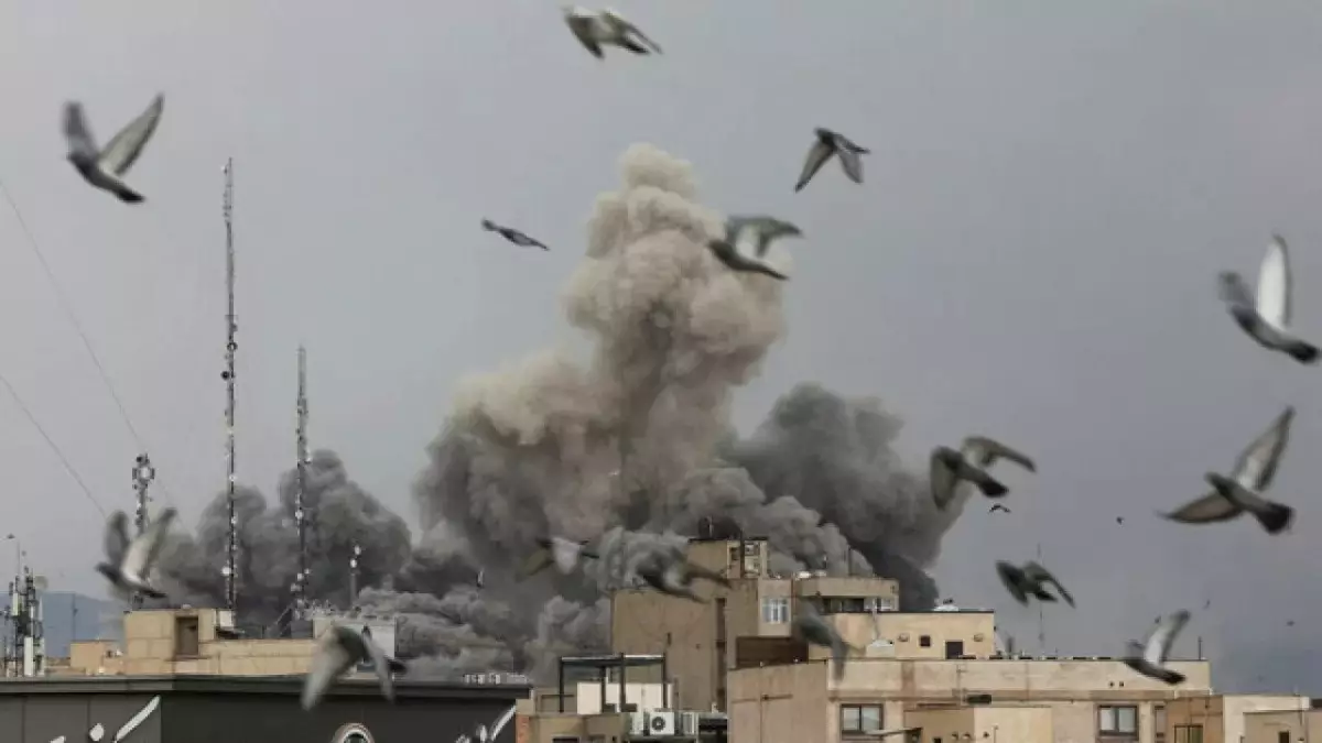 Иранда 30-дан астам университетке соққы жасалды: 60 студент қаза тапты