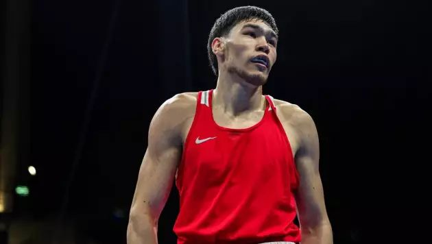 Казахстан уверенно завоевал медаль на ЧА по боксу