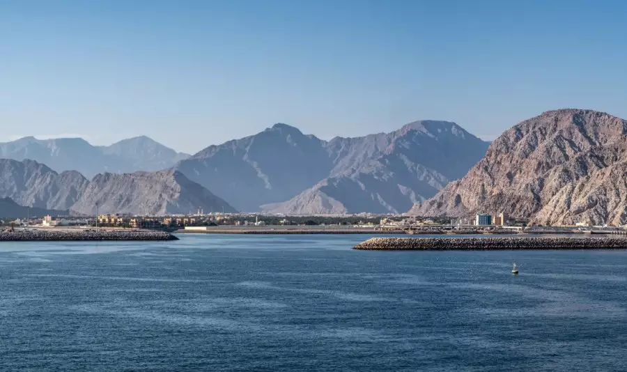 Иран тағы бір елдің кемелеріне Ормуз бұғазы арқылы өтуге рұқсат берді