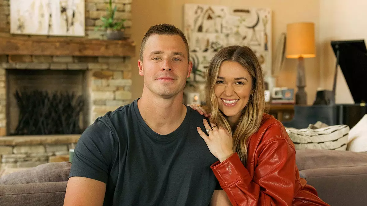 Звезда "Duck Dynasty" Сади Робертсон Хафф показала, как её семья провела Пасху — от церковной службы до охоты за яйцами.