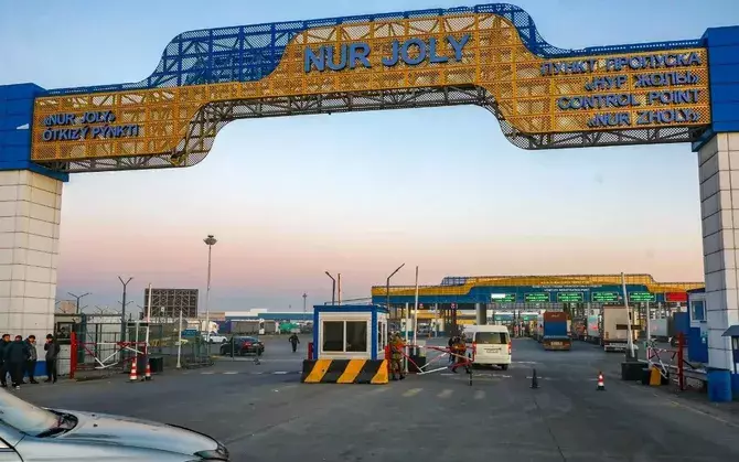 Граница Казахстана и Китая закроется 5 апреля на Цинмин.