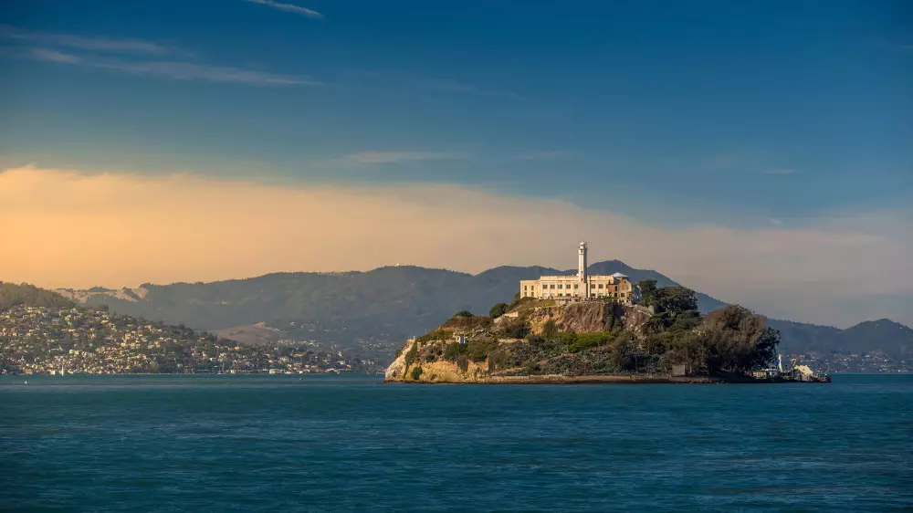 Трамп хочет снова сделать Алькатрас тюрьмой