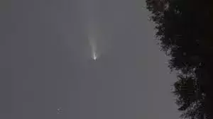 Таинственный НЛО в форме буквы L над Казахстаном вызвал ажиотаж в сети