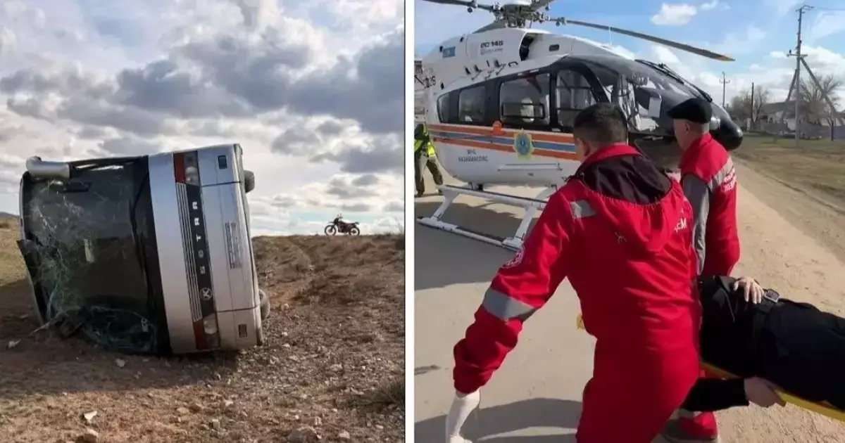  Қарағандыда автобус аударылып, 30-дан аса жолаушы жарақат алды 