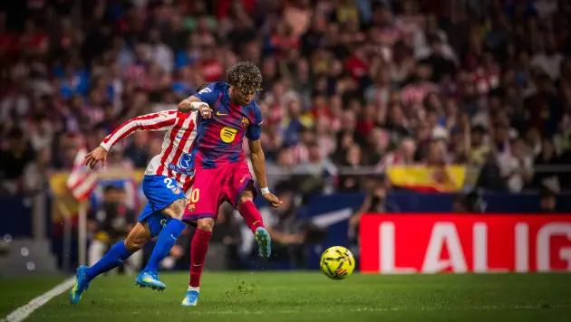 Раздражённый Ямаль не поздравил Левандовски с голом и проигнорировал Флика