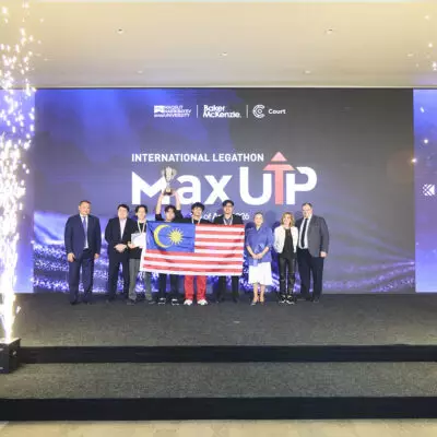 В Астане студенты из 13 стран разрабатывали  лучшие юридические решения для вызовов цифровой эпохи