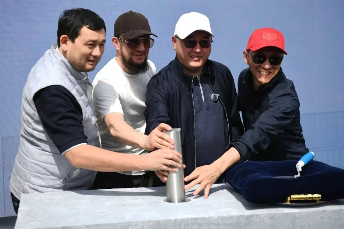 Кинопавильон для фильма Джеки Чана начали строить в Казахстане