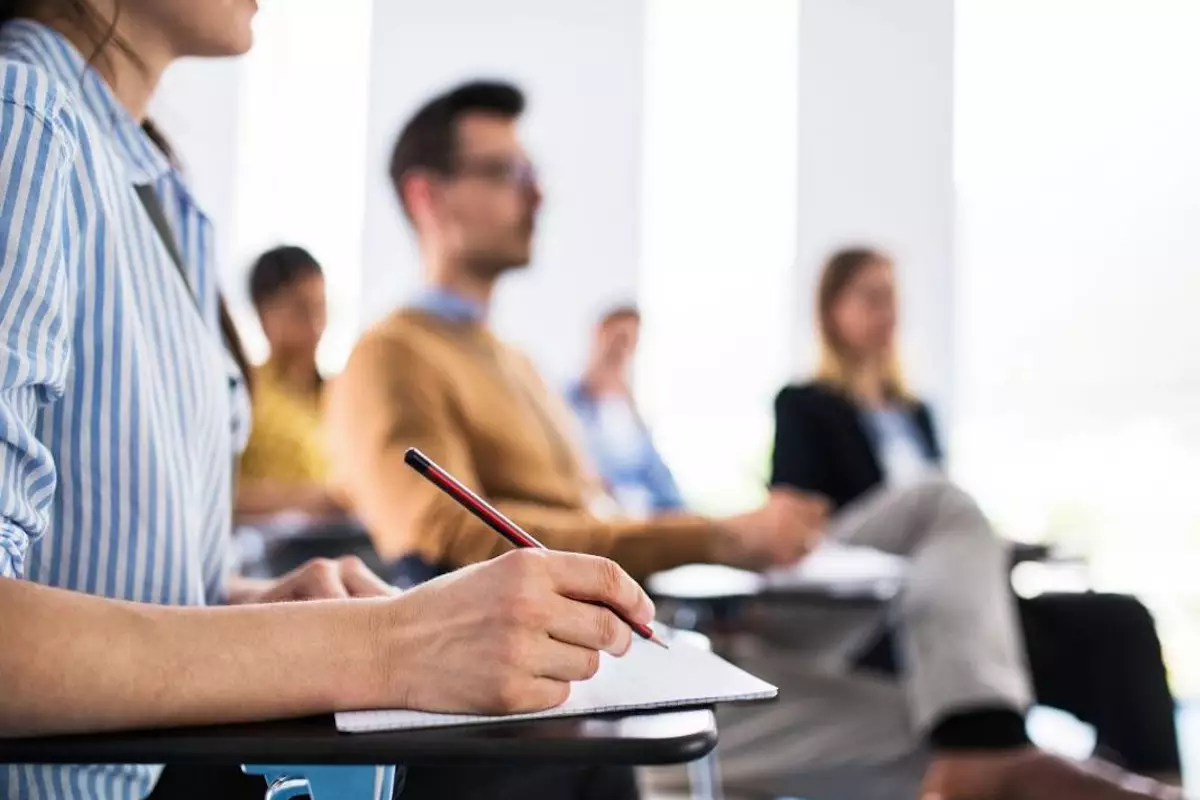 Названы самые востребованные профессии среди безработных в Казахстане