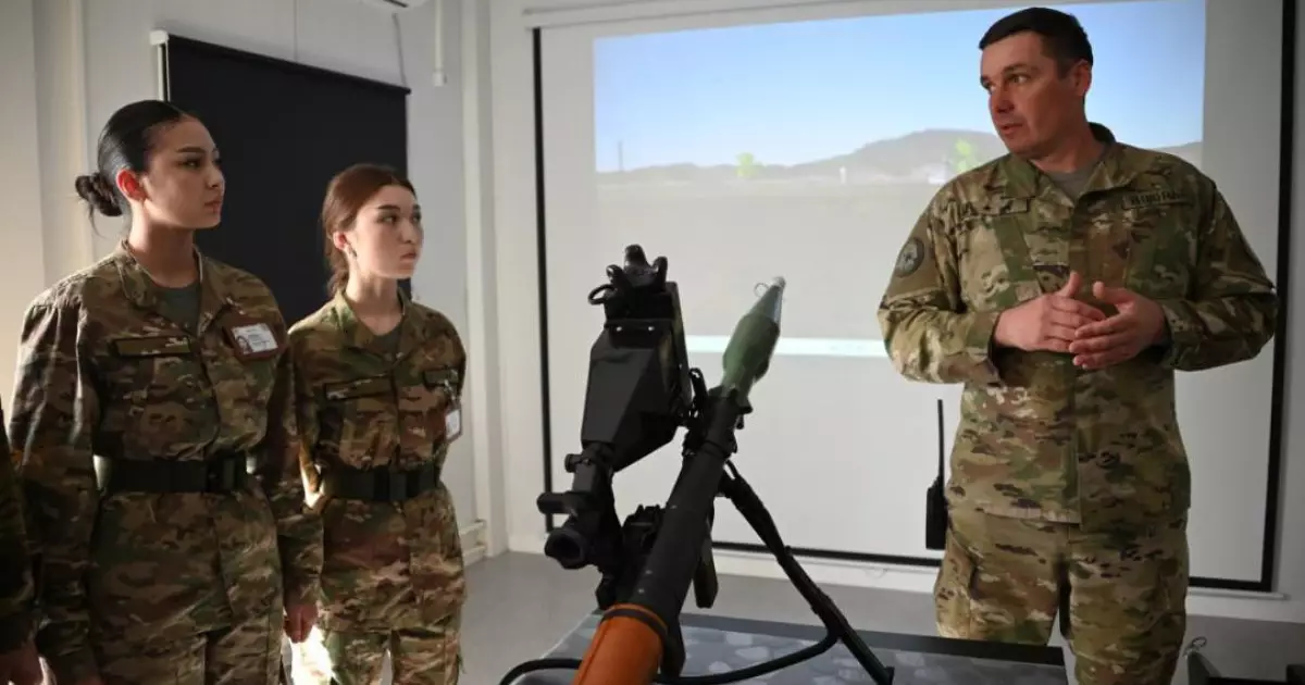  Астанадағы 68665 әскери бөлімде студенттерге арналған Ашық есік күні өтті 