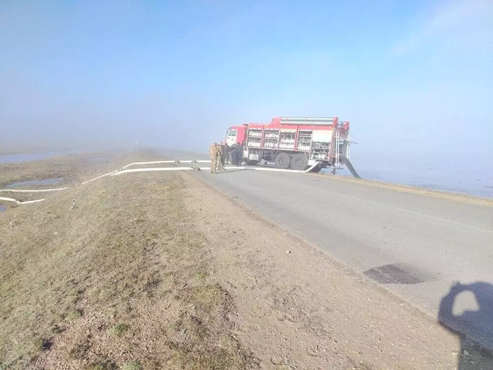 Прорыв плотины под Астаной: угрозу подтопления сняли