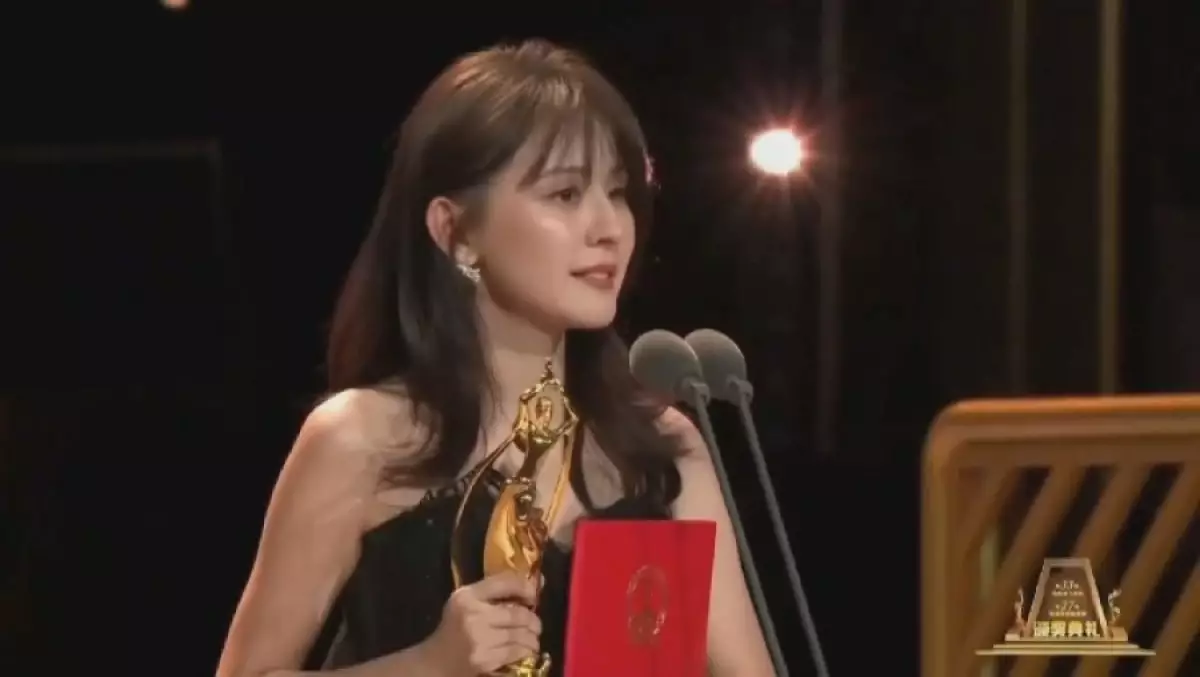 «Елді насихаттауға лайық»: Қытайды мойындатқан қазақ қызы жайлы не білеміз?