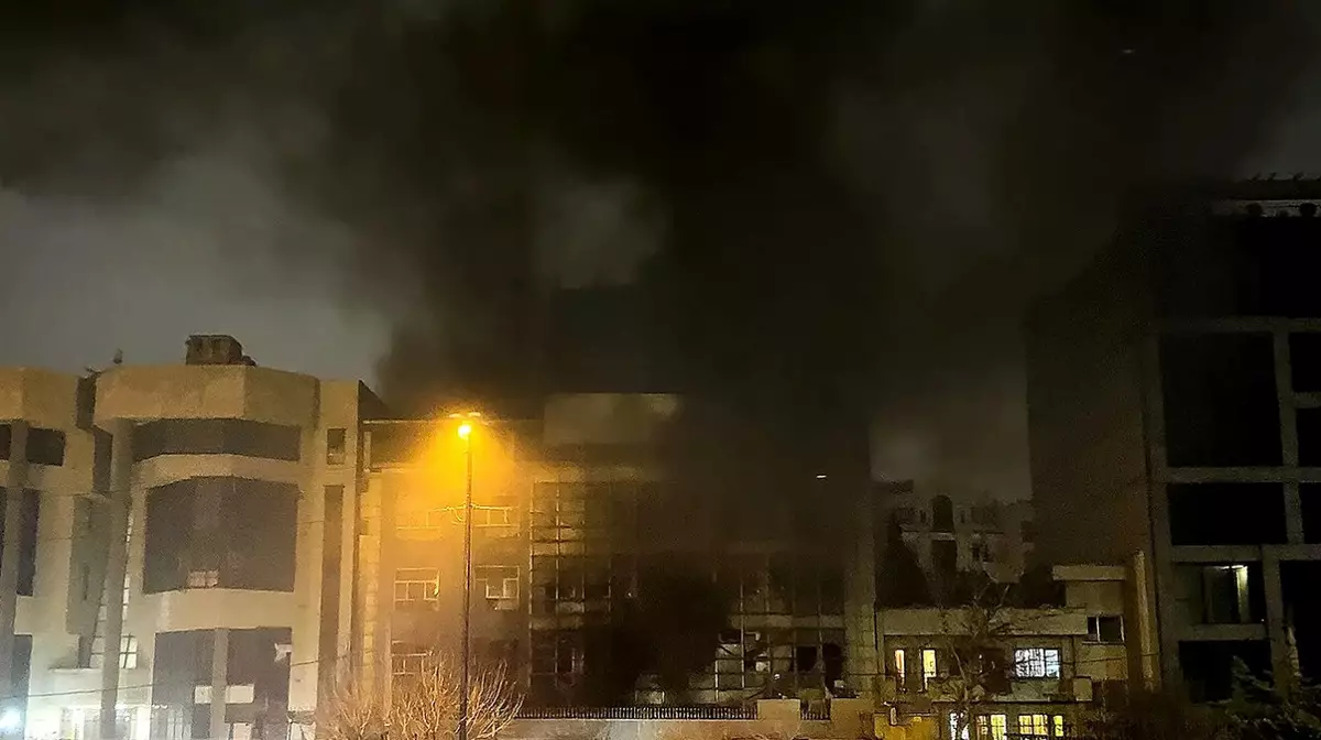 США и Иран обсуждают 45-дневное перемирие после угроз Трампа