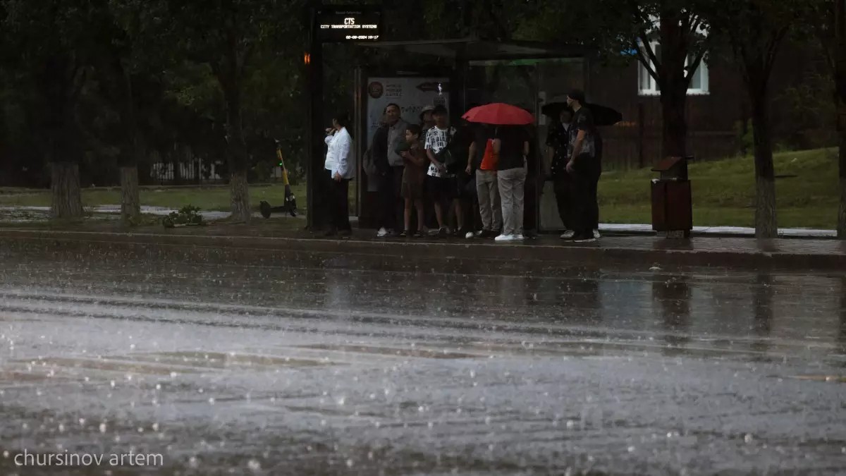 Қар, бұршақ және дауыл: Қазақстанда ауа райы күрт нашарлайды