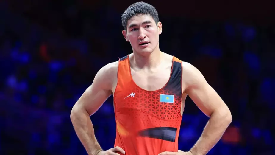 Казахстанский борец пробился в полуфинал чемпионата Азии