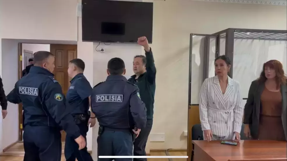 Қостанайда блогерге үкім шықты: 7,5 жылға сотталды