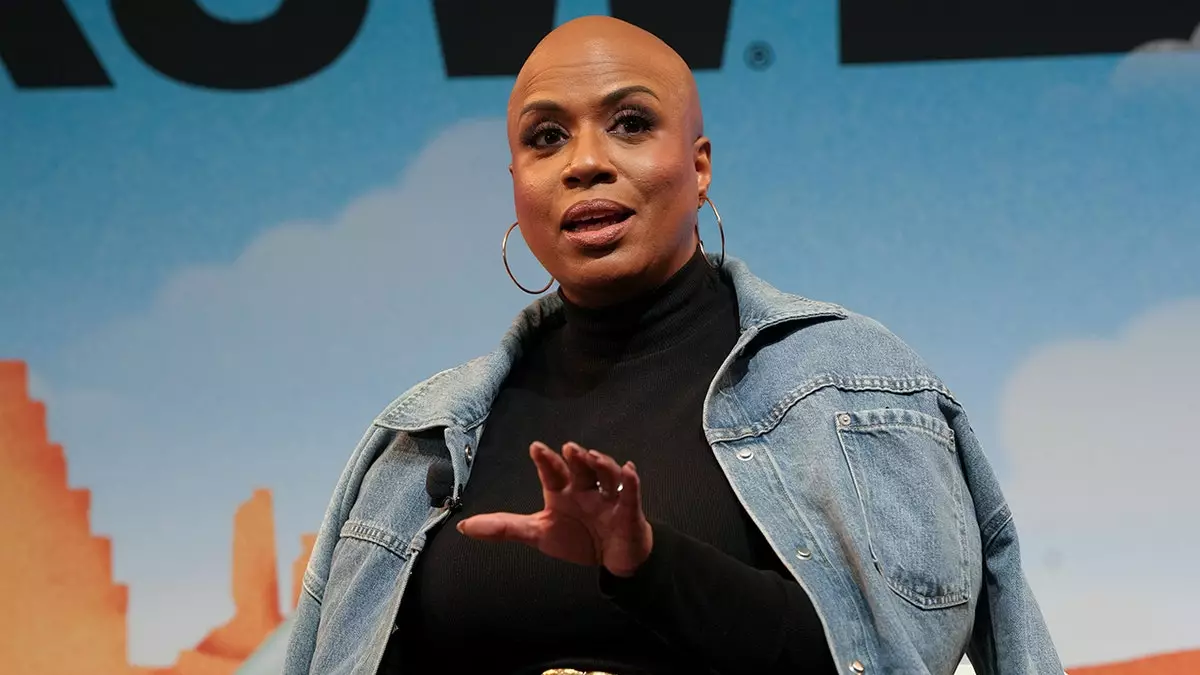 Аянна Прессли подверглась критике за заявление, что выселение — это "акт насилия".