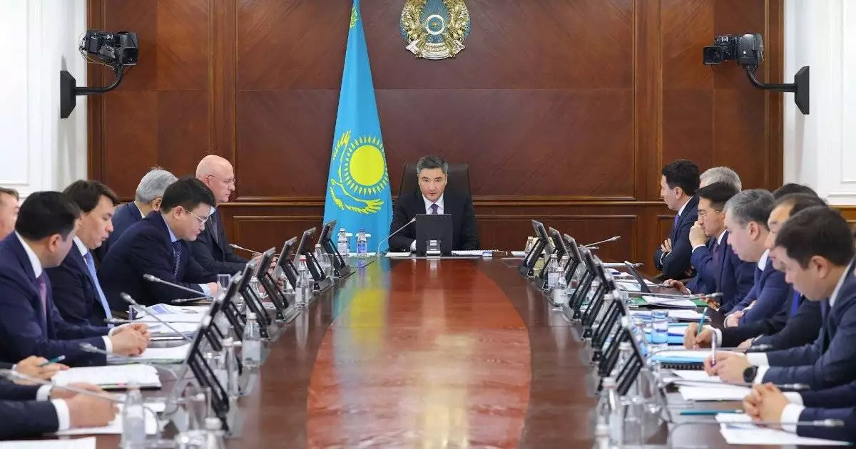  Экономиканы ырықтандыру: Үкімет монополияларды шектеу бойынша жаңа міндеттерді талқылады 