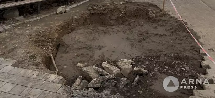 "Провал брусчатки" посреди арбата прокомментировали в "Семей Водоканале"