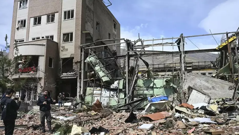 Тегеран маңына жасалған әуе соққысы: 19 адам қаза тапты, оның ішінде 6 бала бар