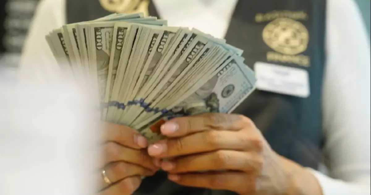  Елімізде доллар бағамы 466 теңгеге дейін түсті 