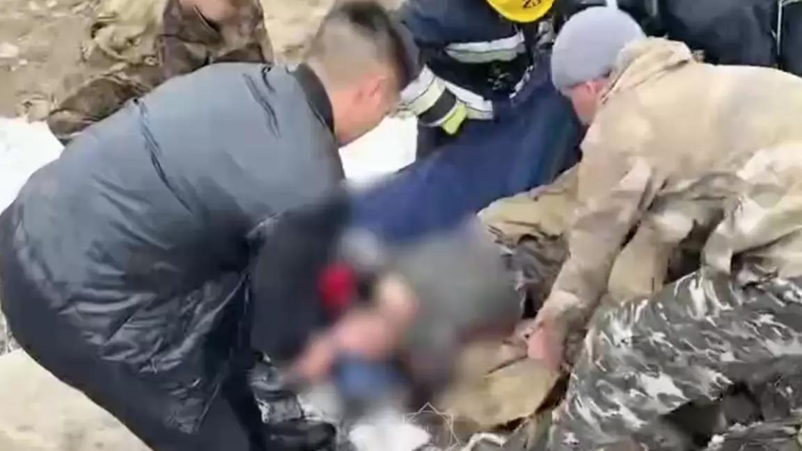 ШҚО-да кәріз құдығында үш жұмысшы газдан уланды