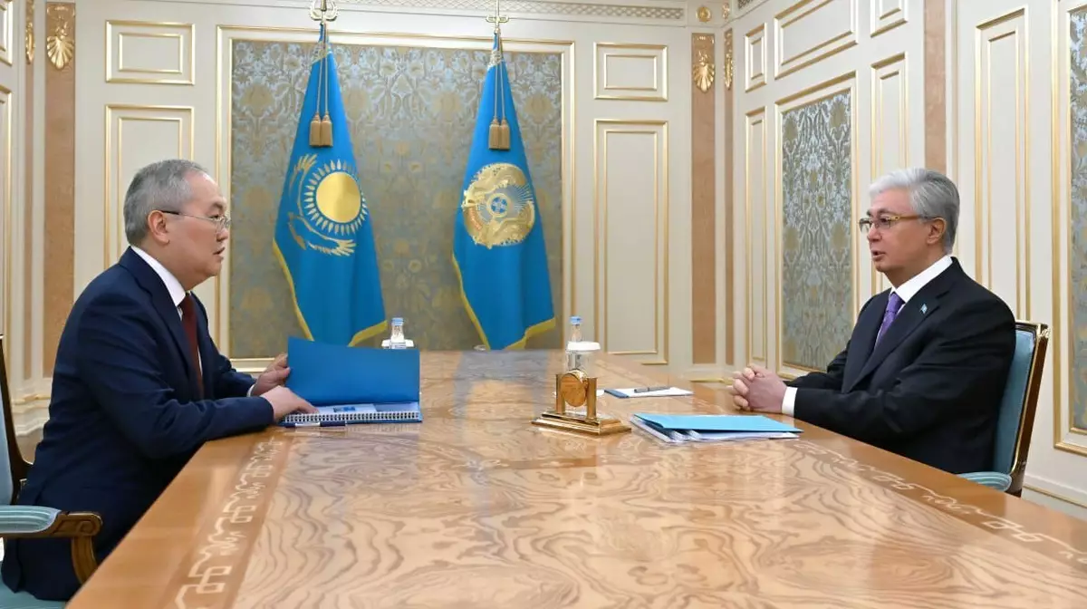 Миллиарды под угрозой: Токаеву сообщили о растратах в науке и проблемах с субсидиями