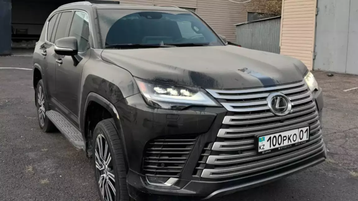 Перизат Қайрат ісіндегі 79 млн теңгелік Lexus АФМ-ге берілді