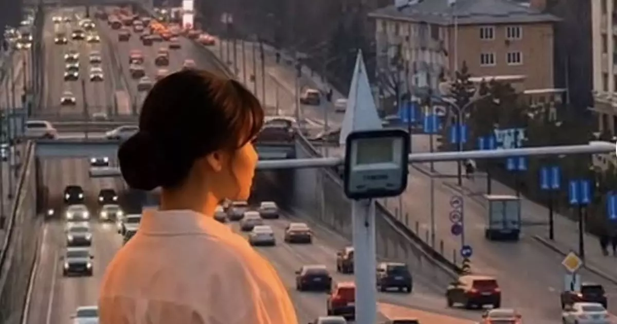  Алматинцы ради фото в Instagram вытоптали крокусы на Терренкуре 