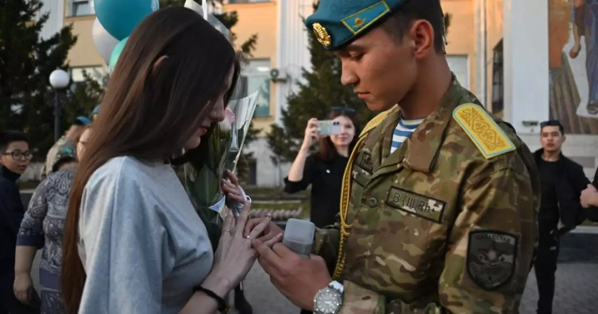  Елордада әскерден оралған сарбаздарды қарсы алу рәсімі өтті 