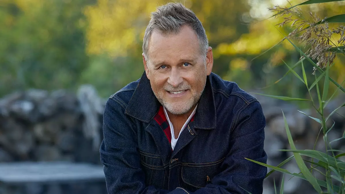 Звезда "Полного дома" Дэйв Кульер предупредил, что до борьбы с раком "всё в его жизни было токсичным".