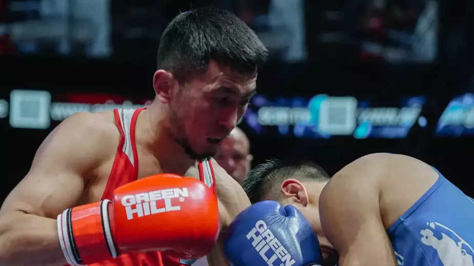 Разбор самого скандального боя Казахстана на чемпионате Азии. Почему ограбили Сабырхана?