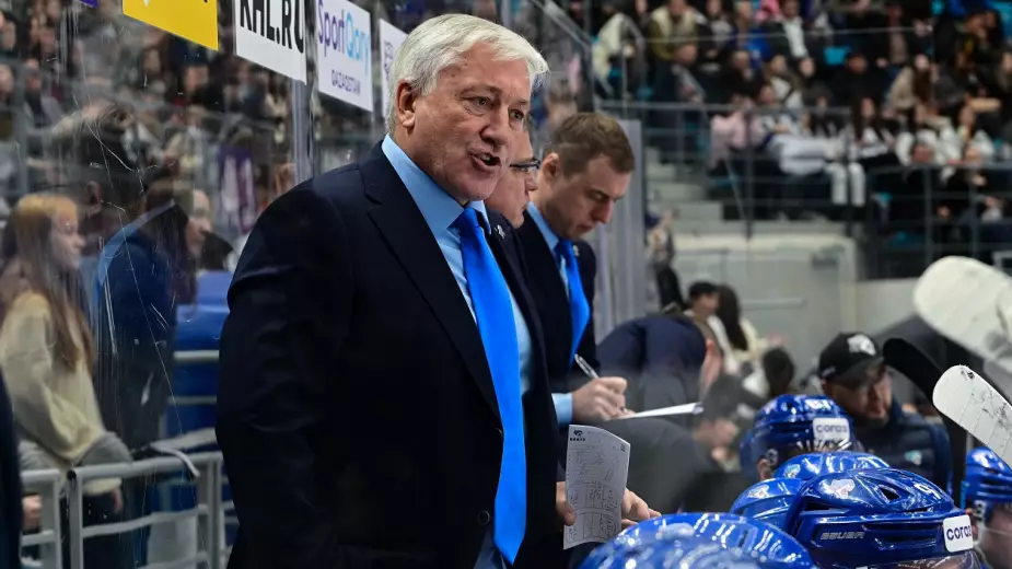 "Барыс" продлил контракт с главным тренером. Как он провел первый сезон и что дальше?