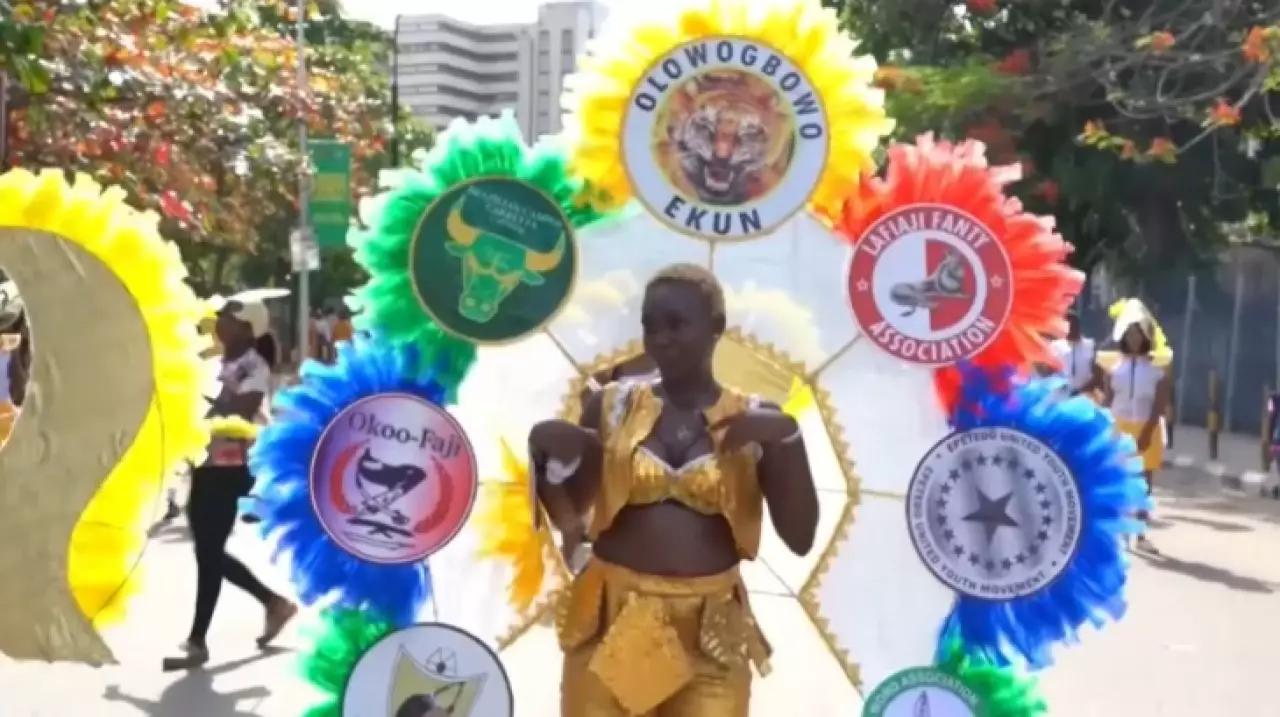 Лагосский карнавал ежегодно проходит в Нигерии