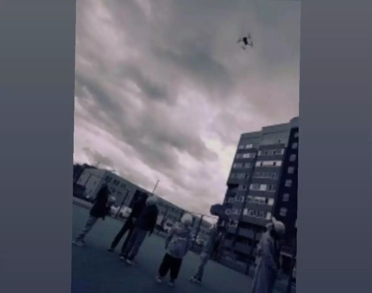 Дроны заглядывают в окна: в Актобе необычным способом спасают детей от падений