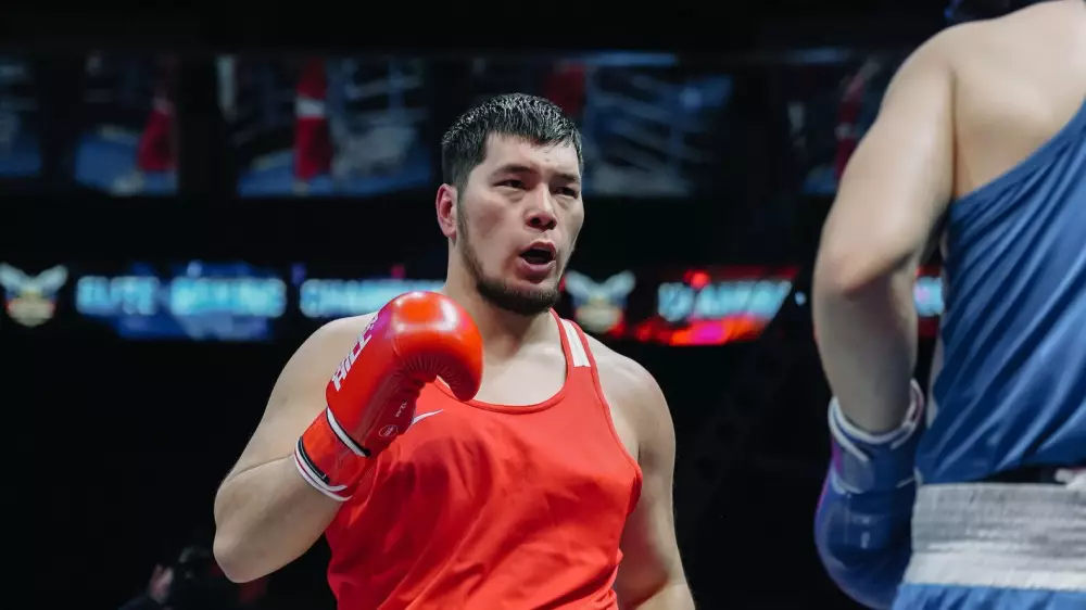 Айбек Оралбай вышел в финал чемпионата Азии с разгромом