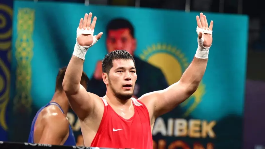 Капитан сборной Казахстана пробился в финал чемпионата Азии после разгромной победы