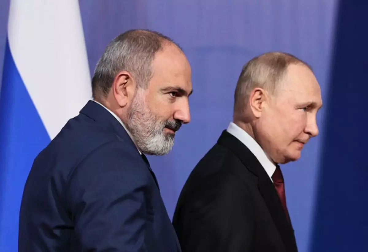 Пашинян мен Путиннің текетіресі: Армения ЕАЭО мен ҰҚШҰ-дан бір жолата шыға ма?