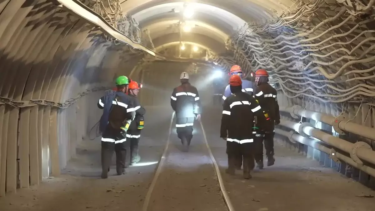 Цифрлық технология: Олжас Бектенов көмір кен орындарында қауіпсіз еңбек жағдайын қамтамасыз етуді тапсырды