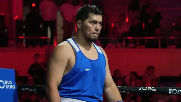 Айбек Оралбайға үш дүркін Азия чемпионы атануға бір қадам қалды