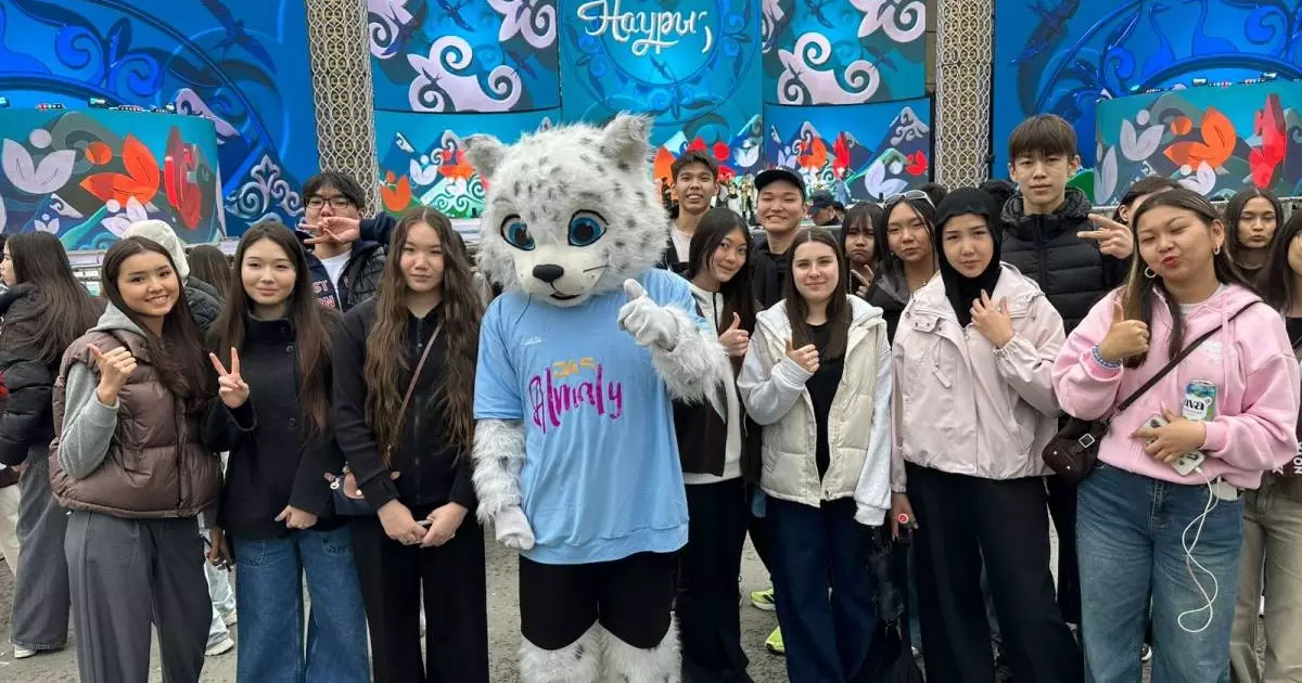  Наурызнама: Алматы жастары «Тазару күніне» орай концерт пен флешмоб өткізді 