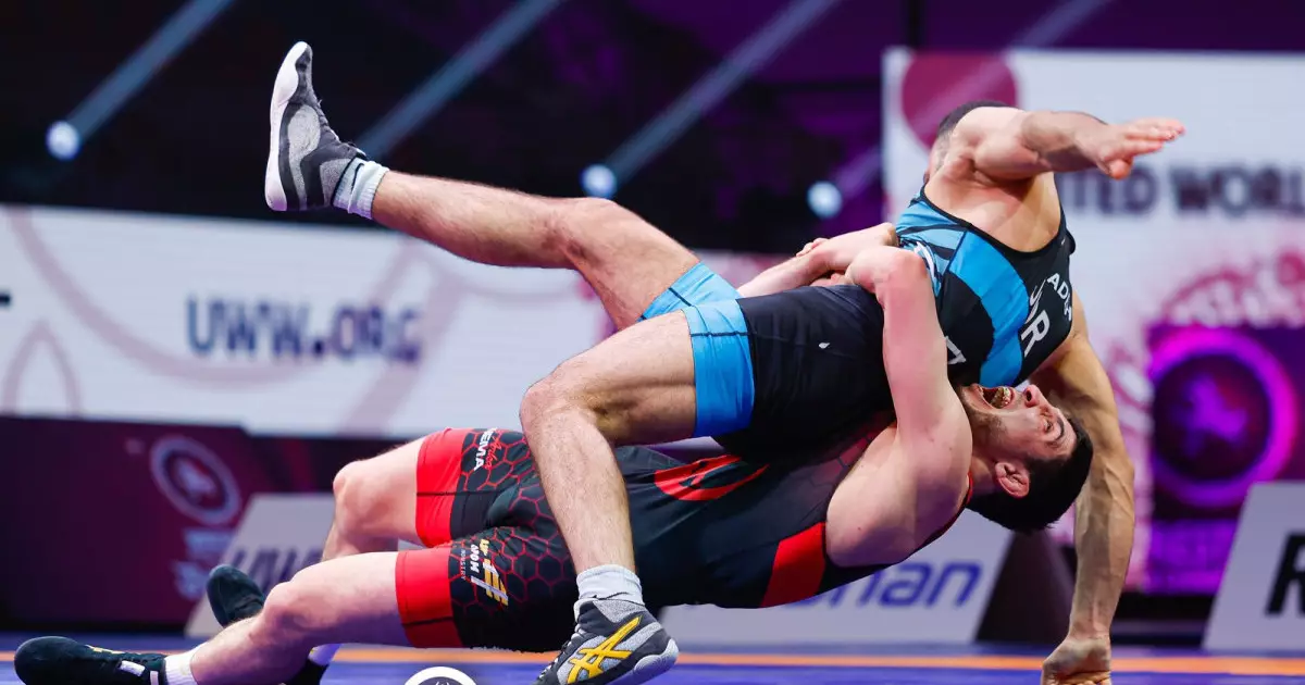  Үш балуан Азия чемпионатының қола медалі үшін күреседі 