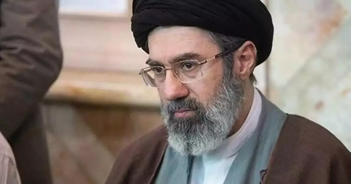  Иранның жоғары көсемі Моджтаба Хаменеи ес-түссіз күйде —  БАҚ 