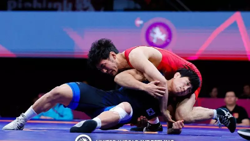 Алматбек Аманбек Азия чемпионатында финалға шықты