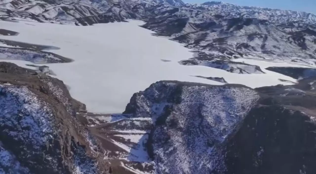 Горные ручьи и реки расчистили в ВКО