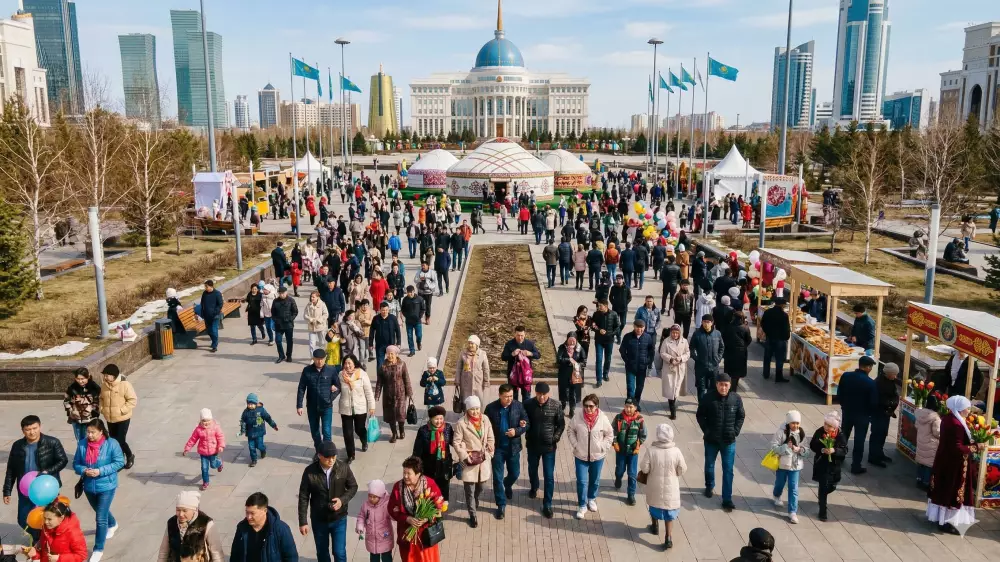 Выходные в мае, наказание акимов - главные новости за 7 апреля