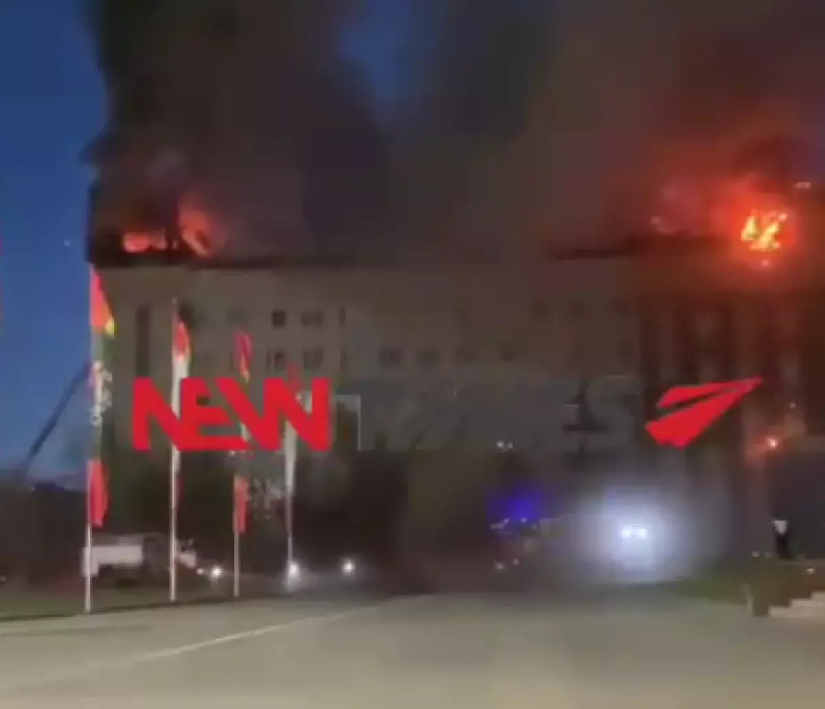 В Актобе горит здание акимата