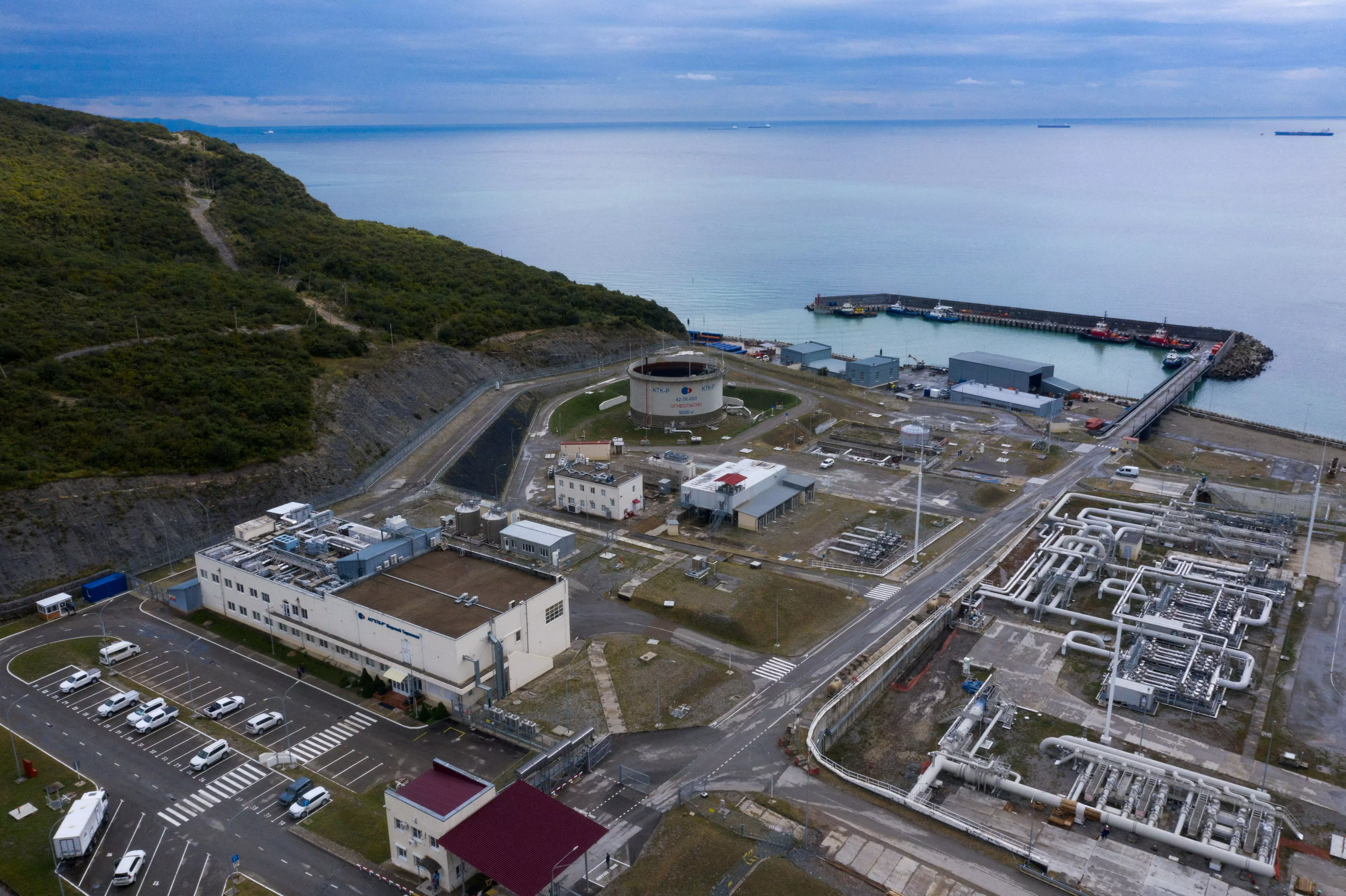 Казахстан заявляет, что экспорт нефти через трубопровод CPC остается стабильным, несмотря на заявления об атаке дронов.