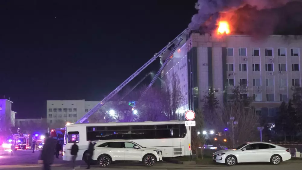 Ақтөбе облысы әкімдігіндегі өрт: оқиға орнында не болып жатыр?