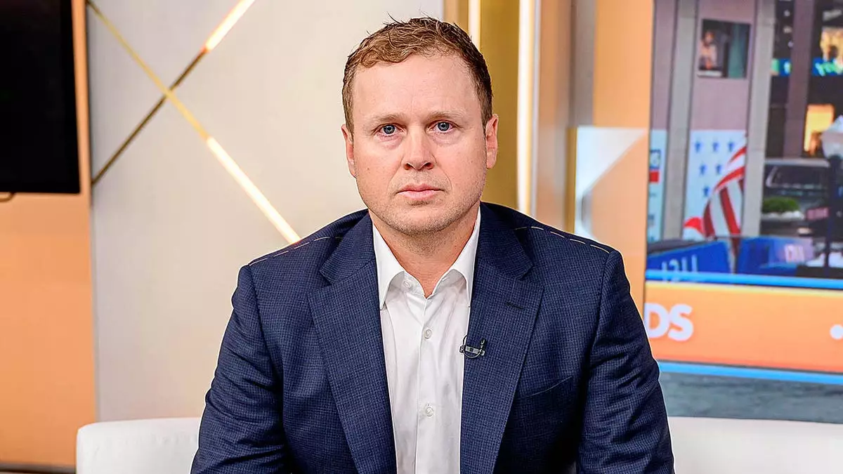 Спенсер Пратт обвиняет журналиста LA Times в «телефонном преследовании» его семьи на фоне набирающей обороты кампании по выборам мэра.