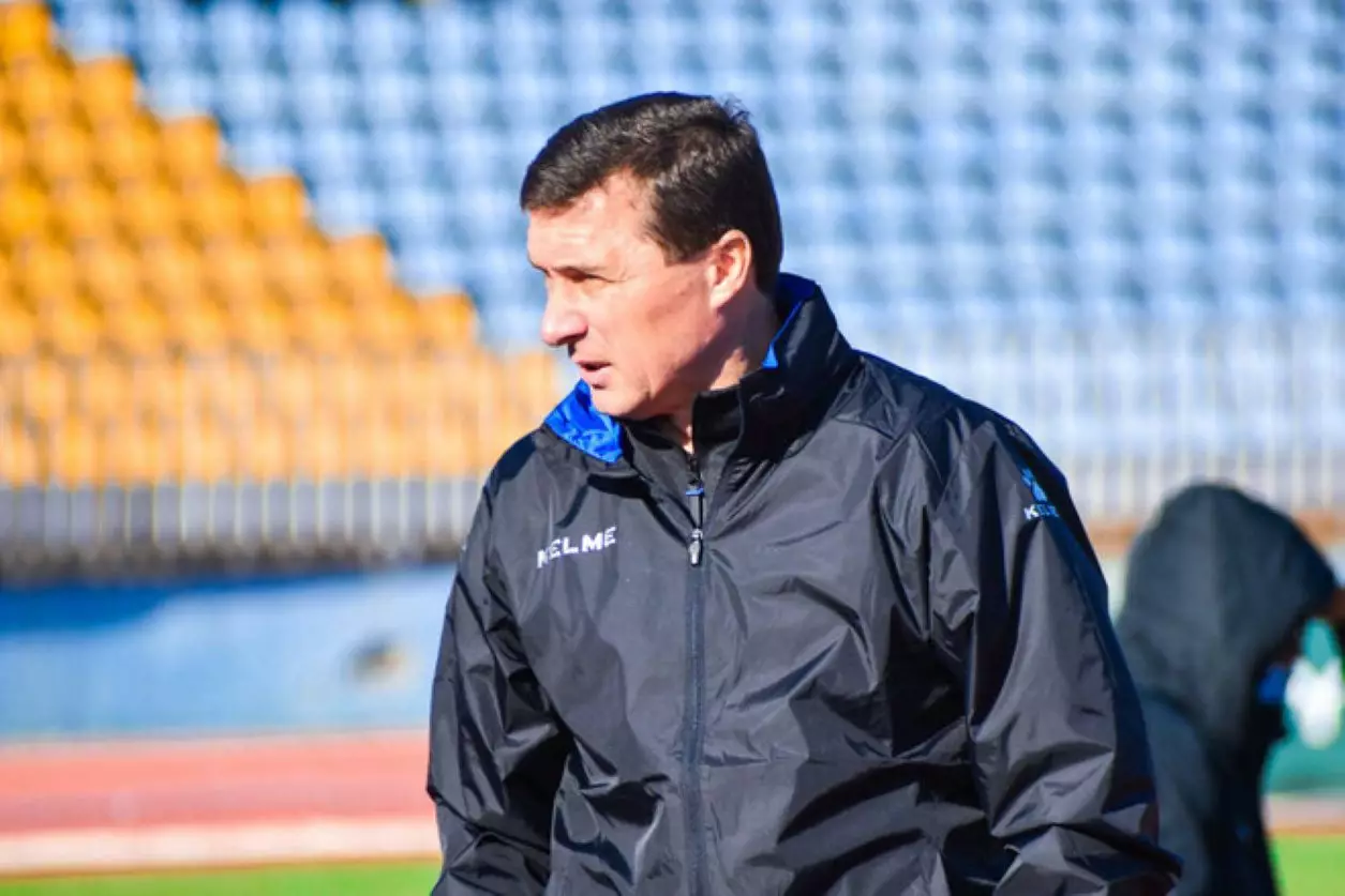 Украинский тренер, ранее работавший в Казахстане, нашел новую работу в соседней стране.